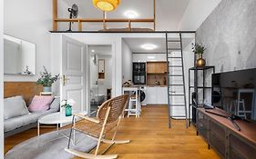 Elegant Apartments Located In The Centre Of Prague